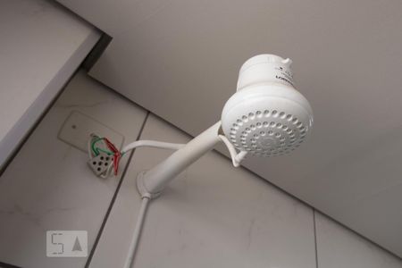 Banheiro social - chuveiro de apartamento para alugar com 2 quartos, 103m² em Presidente Médici, Ribeirão Preto