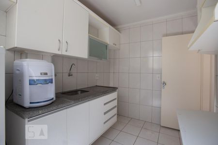 Apartamento para alugar com 103m², 2 quartos e 2 vagasCozinha