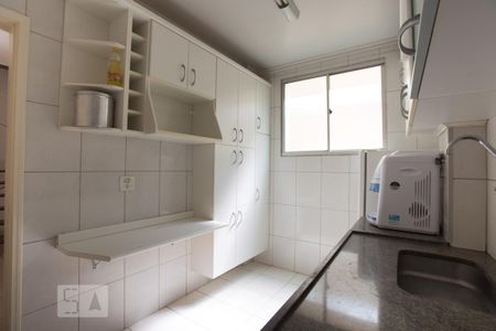 Cozinha de apartamento para alugar com 2 quartos, 103m² em Presidente Médici, Ribeirão Preto