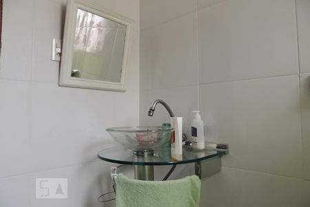 Casa à venda com 316m², 6 quartos e 3 vagasBanheiro Social