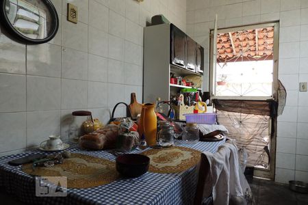 Casa à venda com 316m², 6 quartos e 3 vagasCozinha 2