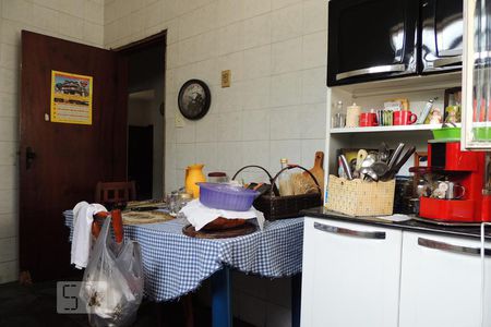 Casa à venda com 316m², 6 quartos e 3 vagasCozinha 2