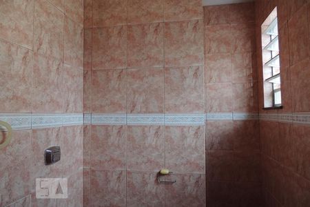 Casa à venda com 316m², 6 quartos e 3 vagasBanheiro Social