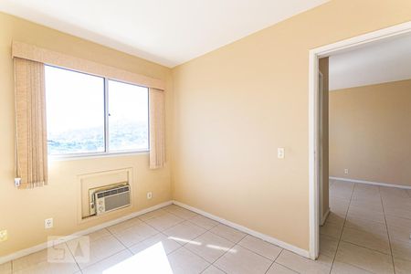 Quarto 2 de apartamento para alugar com 2 quartos, 67m² em Centro, Niterói