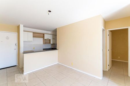 Sala de apartamento para alugar com 2 quartos, 67m² em Centro, Niterói