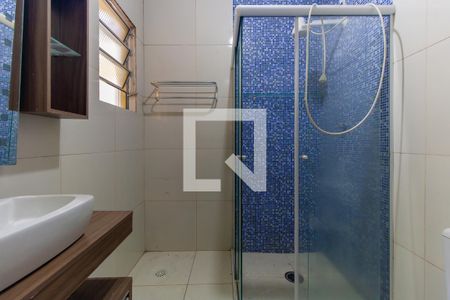 Casa à venda com 200m², 2 quartos e 2 vagas Casa à venda com 200m², 2 quartos e 2 vagasBanheiro