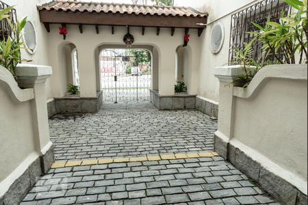 Apartamento para alugar com 67m², 2 quartos e 1 vaga Apartamento para alugar com 67m², 2 quartos e 1 vagaEntrada