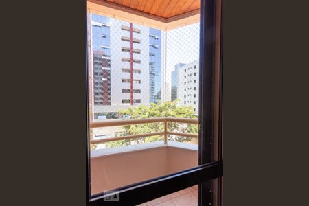 Apartamento para alugar com 96m², 3 quartos e 2 vagas Apartamento para alugar com 96m², 3 quartos e 2 vagasVaranda da Suíte