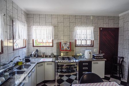 Casa à venda com 400m², 4 quartos e 5 vagasCozinha