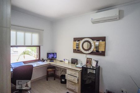 Casa à venda com 400m², 4 quartos e 5 vagasSuíte 2