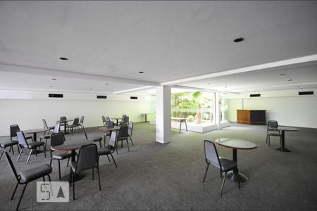 Apartamento à venda com 78m², 1 quarto e 2 vagasÁrea comum - Salão de festas