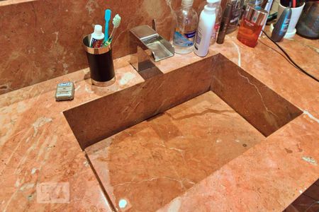 Apartamento à venda com 78m², 1 quarto e 2 vagasBanheiro da Suíte 