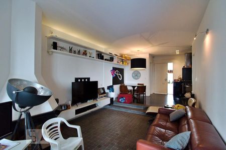 Apartamento à venda com 78m², 1 quarto e 2 vagasSala