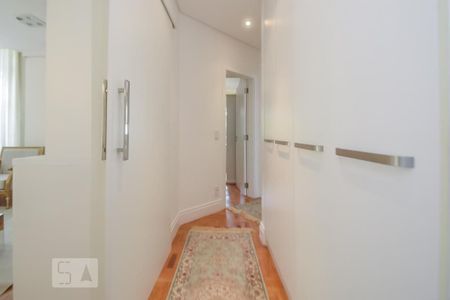 Apartamento para alugar com 175m², 2 quartos e sem vagaCorredor