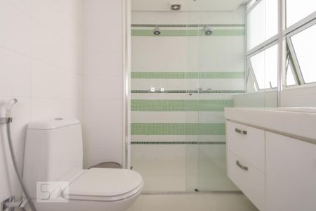 Apartamento para alugar com 175m², 2 quartos e sem vagaBanheiro do Quarto 2