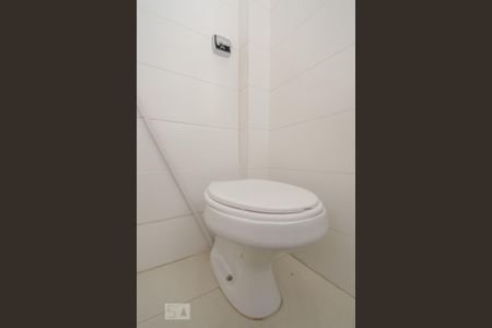 Apartamento para alugar com 175m², 2 quartos e sem vagaBanheiro de Serviço