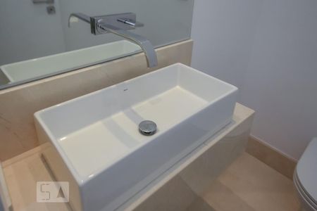 Apartamento para alugar com 175m², 2 quartos e sem vagaLavabo