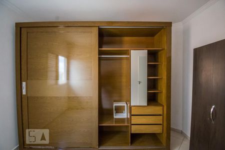 Quarto 1 de apartamento à venda com 2 quartos, 68m² em Cambuí, Campinas