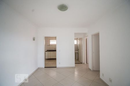 Sala de apartamento à venda com 2 quartos, 68m² em Cambuí, Campinas