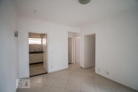 Sala de apartamento à venda com 2 quartos, 68m² em Cambuí, Campinas