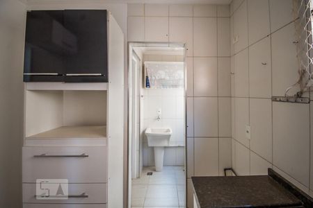 Apartamento à venda com 68m², 2 quartos e 1 vagaCozinha