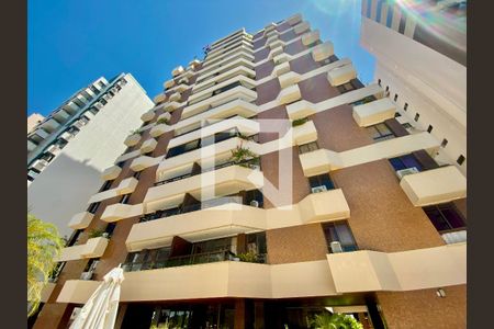 Apartamento para alugar com 168m², 3 quartos e 2 vagasFachada