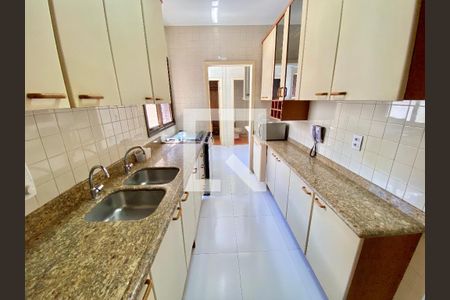 Apartamento para alugar com 168m², 3 quartos e 2 vagasCozinha