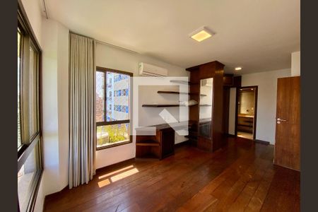 Apartamento para alugar com 168m², 3 quartos e 2 vagasSuíte