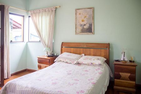 Casa à venda com 413m², 4 quartos e 5 vagasQuarto 1