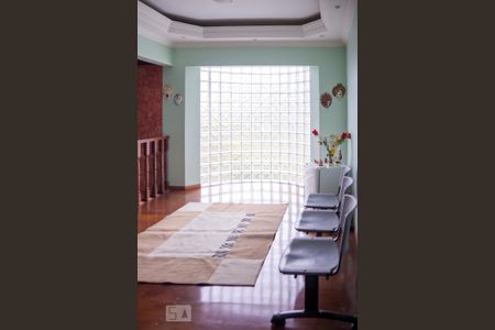 Casa à venda com 413m², 4 quartos e 5 vagasSala 2