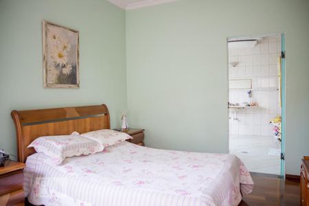 Casa à venda com 413m², 4 quartos e 5 vagasQuarto 1