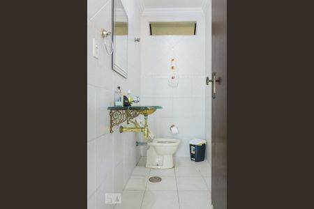 Casa à venda com 413m², 4 quartos e 5 vagasLavabo