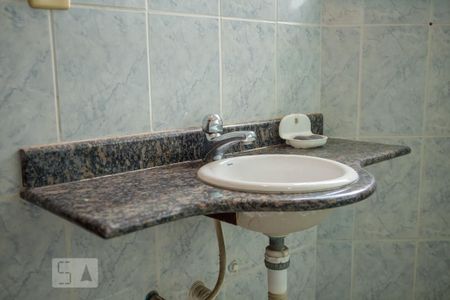 Casa à venda com 413m², 4 quartos e 5 vagasBanheiro do Quarto 3