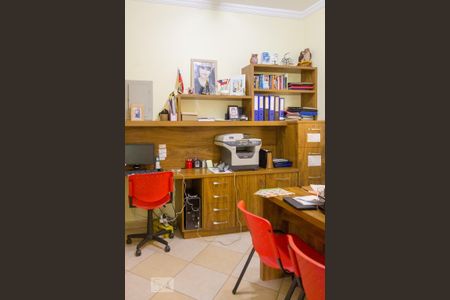 Casa à venda com 413m², 4 quartos e 5 vagasEscritório