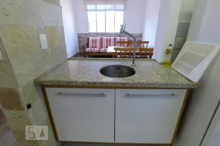 Cozinha de apartamento para alugar com 1 quarto, 36m² em Liberdade, São Paulo