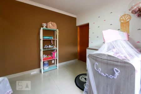 Casa à venda com 240m², 5 quartos e 2 vagas Casa à venda com 240m², 5 quartos e 2 vagasQuarto 4