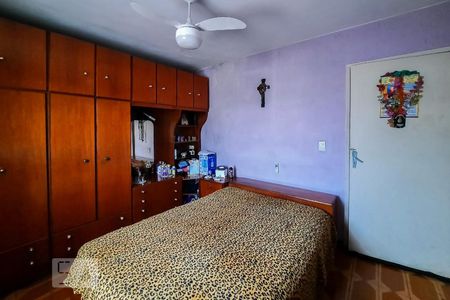 Casa à venda com 240m², 5 quartos e 2 vagas Casa à venda com 240m², 5 quartos e 2 vagasQuarto 3