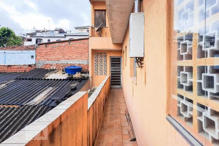 Casa à venda com 240m², 5 quartos e 2 vagas Casa à venda com 240m², 5 quartos e 2 vagasCorredor