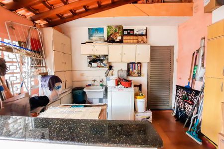 Casa à venda com 240m², 5 quartos e 2 vagas Casa à venda com 240m², 5 quartos e 2 vagasÁrea de Serviço 1