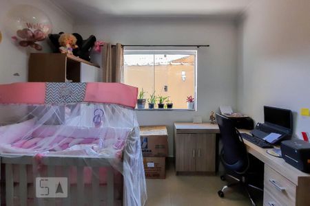 Casa à venda com 240m², 5 quartos e 2 vagas Casa à venda com 240m², 5 quartos e 2 vagasQuarto 4