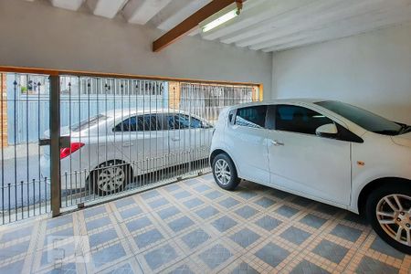 Casa à venda com 240m², 5 quartos e 2 vagas Casa à venda com 240m², 5 quartos e 2 vagasGaragem