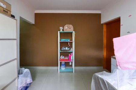 Casa à venda com 240m², 5 quartos e 2 vagas Casa à venda com 240m², 5 quartos e 2 vagasQuarto 4