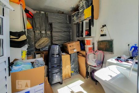 Casa à venda com 240m², 5 quartos e 2 vagas Casa à venda com 240m², 5 quartos e 2 vagasÁrea de Serviço 2