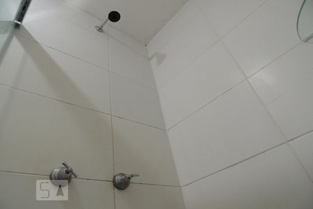 Apartamento à venda com 48m², 2 quartos e 1 vagaDetalhe banheiro