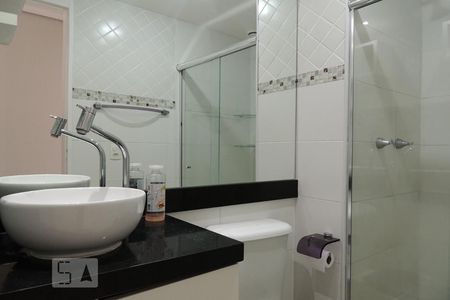 Apartamento à venda com 48m², 2 quartos e 1 vagaBanheiro Social