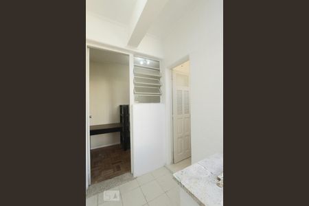 Apartamento à venda com 78m², 2 quartos e sem vagaAREA DE SERVIÇO