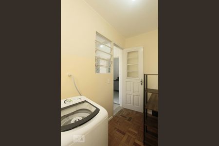 Apartamento à venda com 78m², 2 quartos e sem vagaDESPENSA