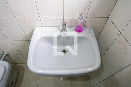 Casa à venda com 210m², 3 quartos e 1 vaga Casa à venda com 210m², 3 quartos e 1 vagaBanheiro social