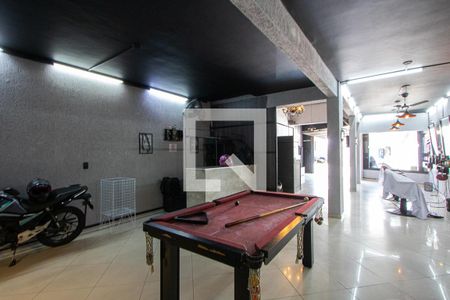 Casa à venda com 210m², 3 quartos e 1 vaga Casa à venda com 210m², 3 quartos e 1 vagaGaragem