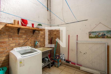 Casa à venda com 210m², 3 quartos e 1 vaga Casa à venda com 210m², 3 quartos e 1 vagaÁrea de serviço